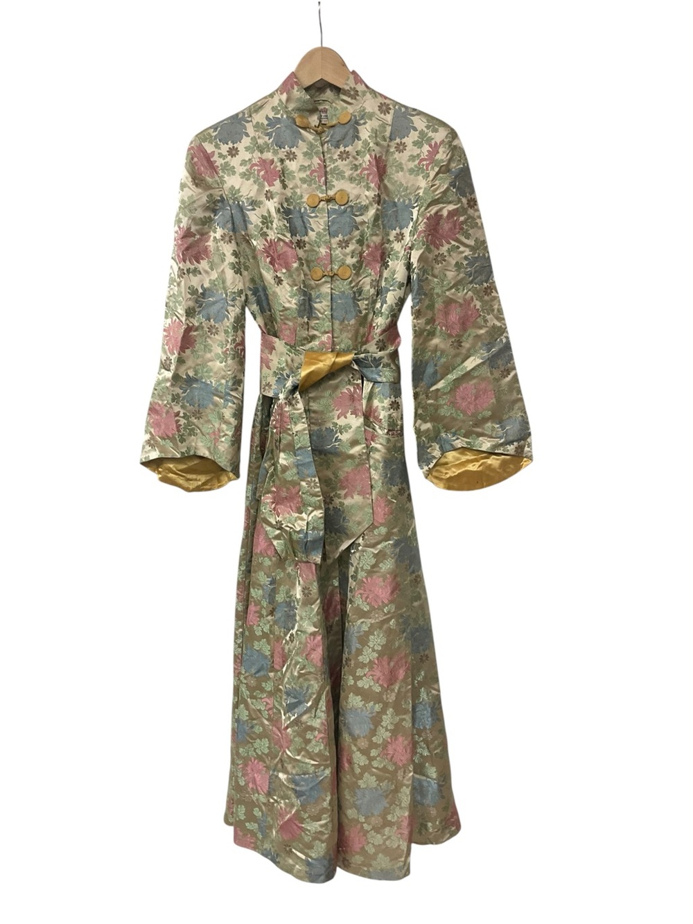 Vintage 50s Gold Brocade Kimono Robe Dynasty Hong Kong British Crown Colony 12